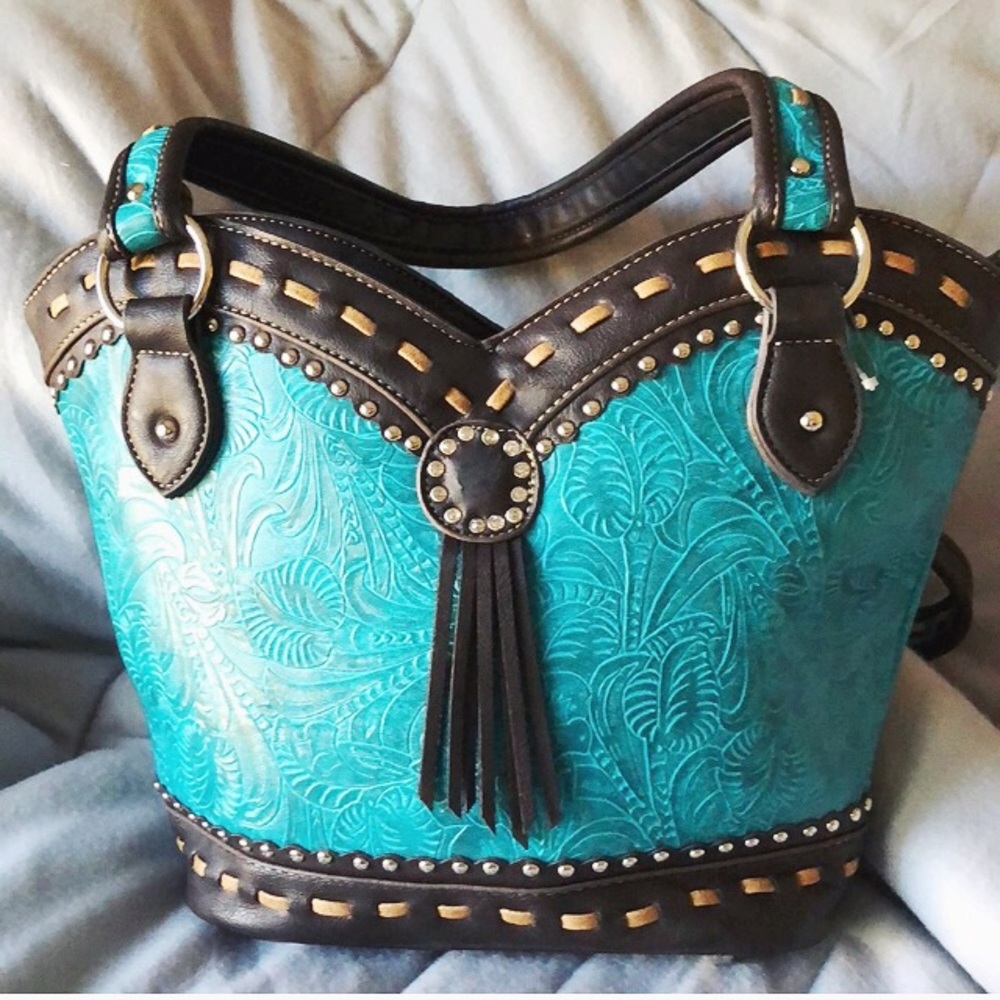 Western Tassle Bucket Bag GREAT CONDITION!!